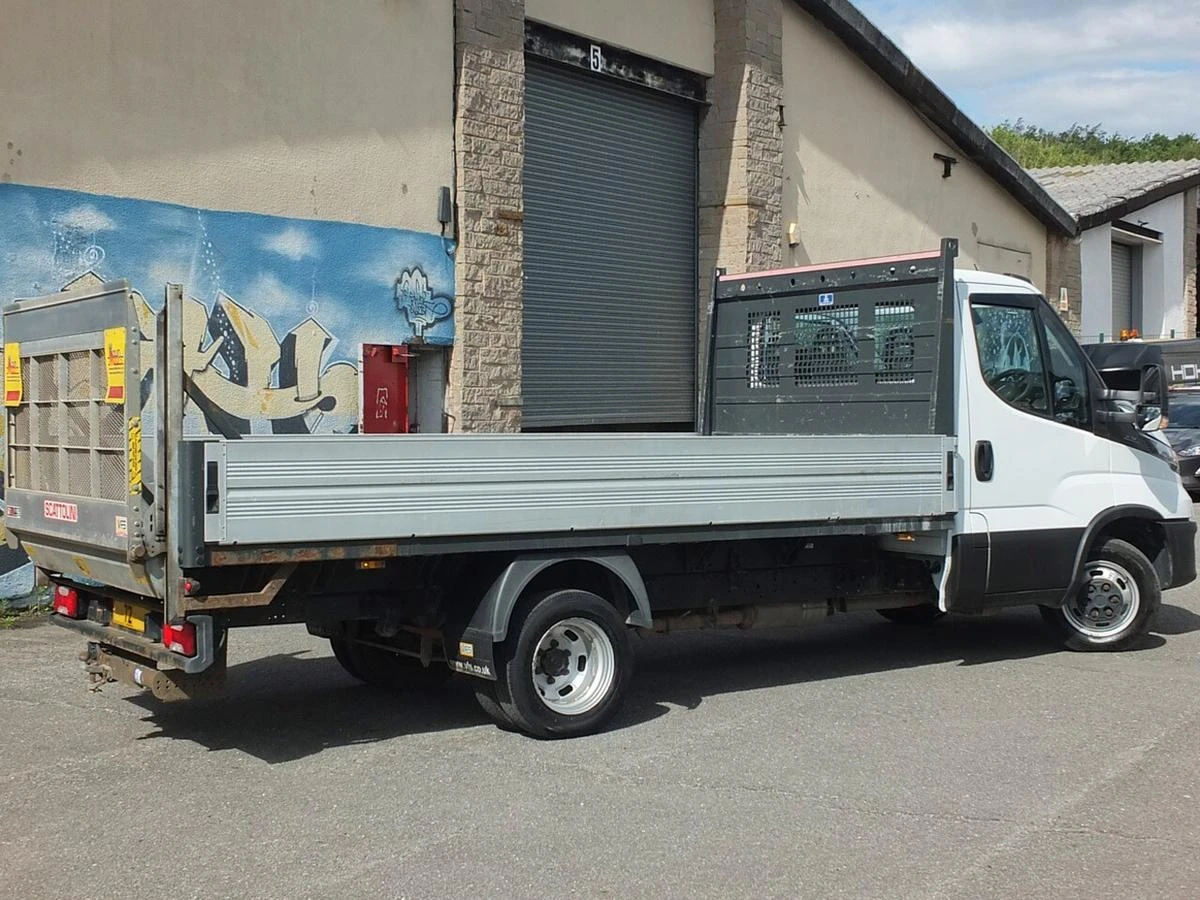 2022 Iveco Daily Dropside Van — rear three-quarter view