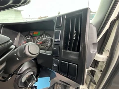 2023 Isuzu Grafter Dropside Van — cab interior