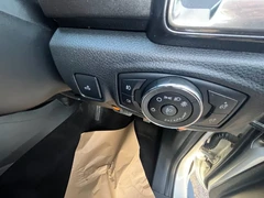 2021 Ford Ranger Double Cab PickUp Van — cab interior