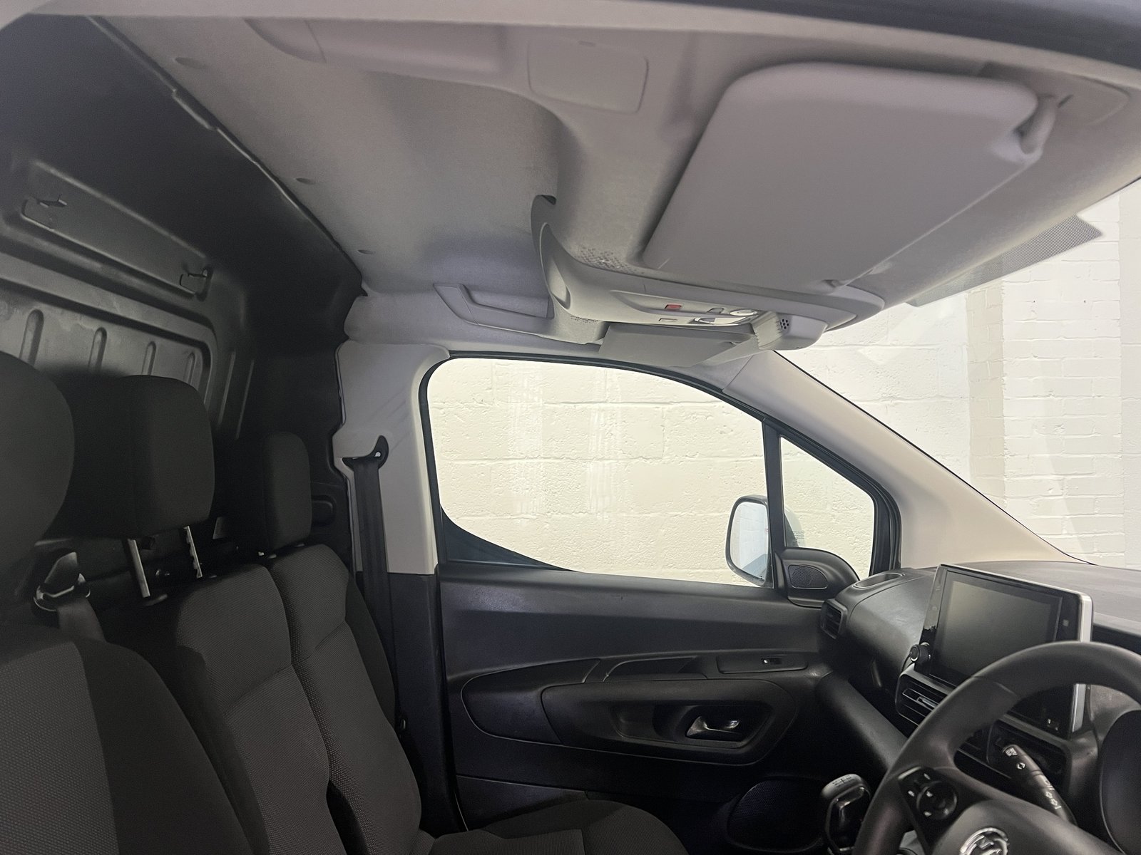 2021 Vauxhall Combo Panel Van — photo 1 of 19