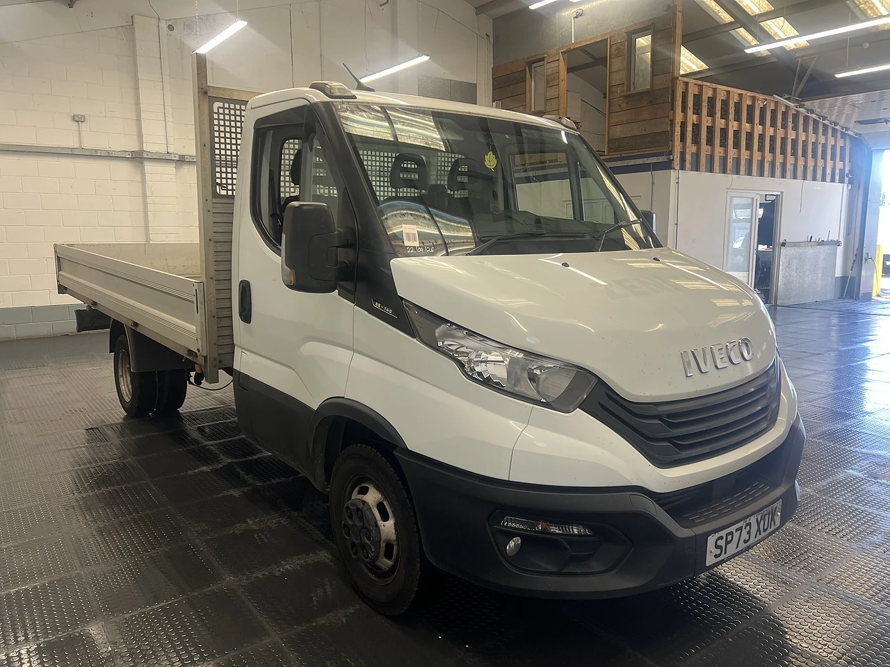 2023 Iveco Daily Dropside Van — front three-quarter view