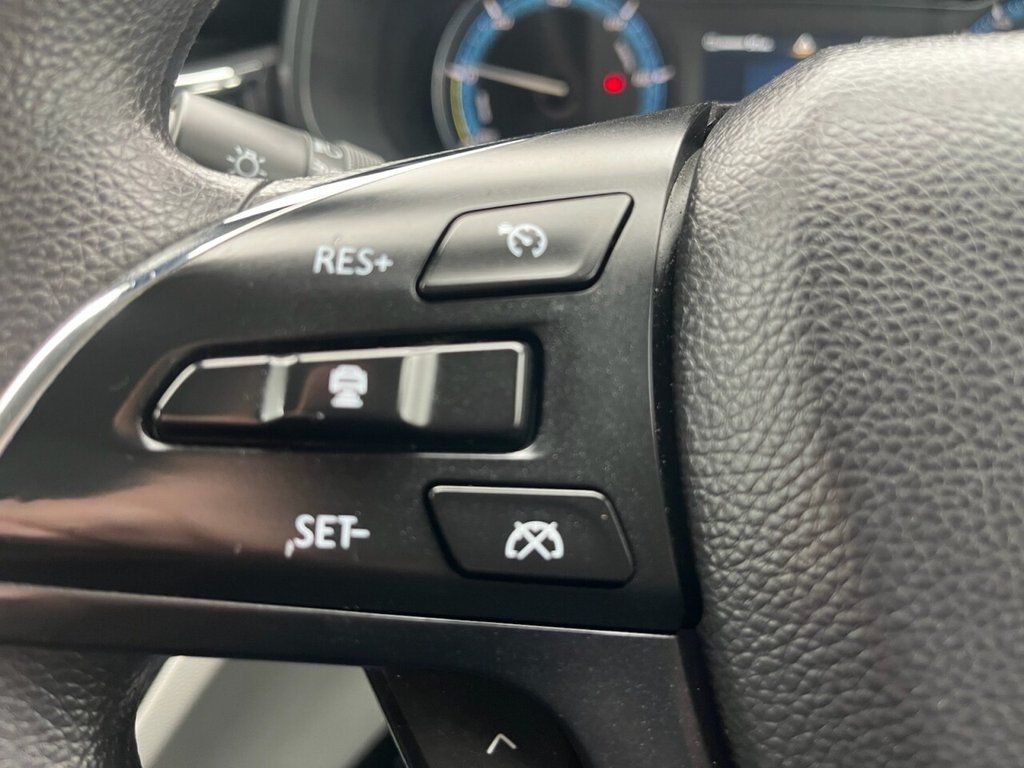 2023 Maxus Deliver 9 High Roof Panel Van — photo 11 of 11