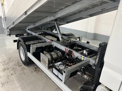 2023 Fuso Canter Tipper Van — detail