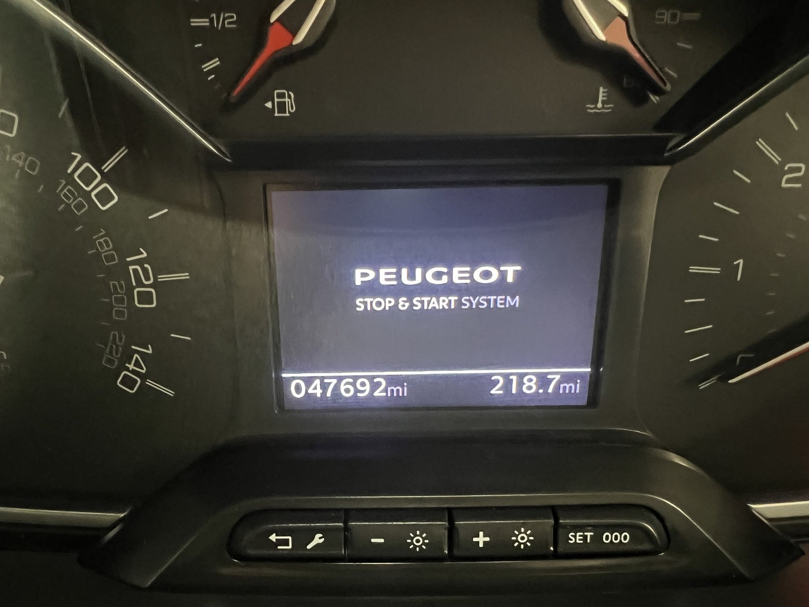 2023 Peugeot Partner Panel Van — photo 2 of 21