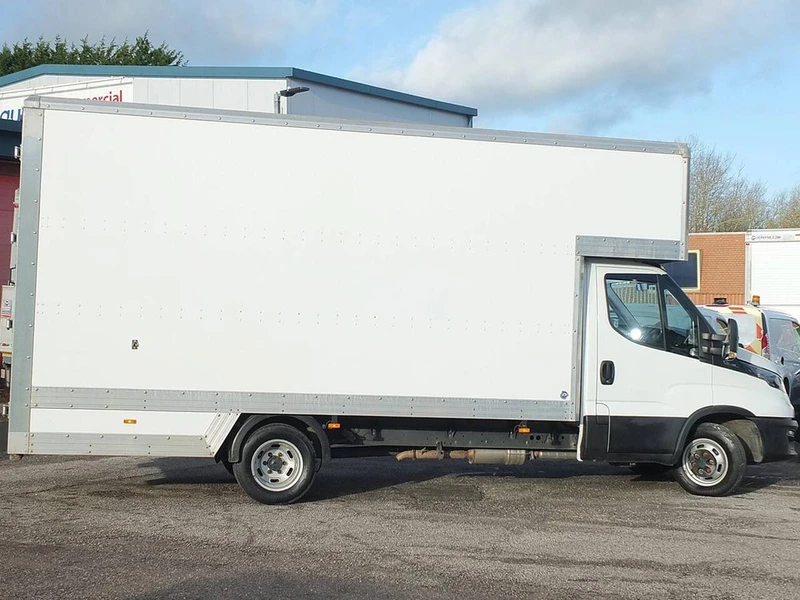 2021 Iveco Daily Luton Low Loader Van