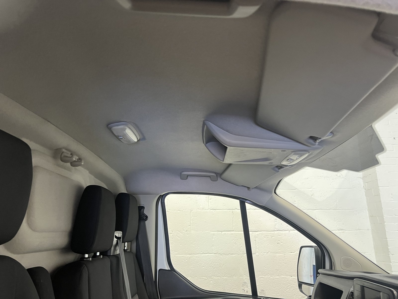 2023 Ford Transit Custom Panel Van — photo 1 of 21