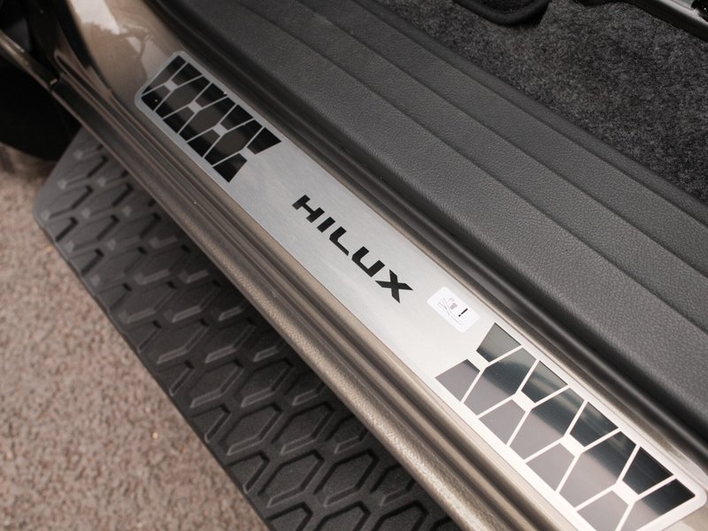 2026 Toyota Hilux PickUp Van — detail
