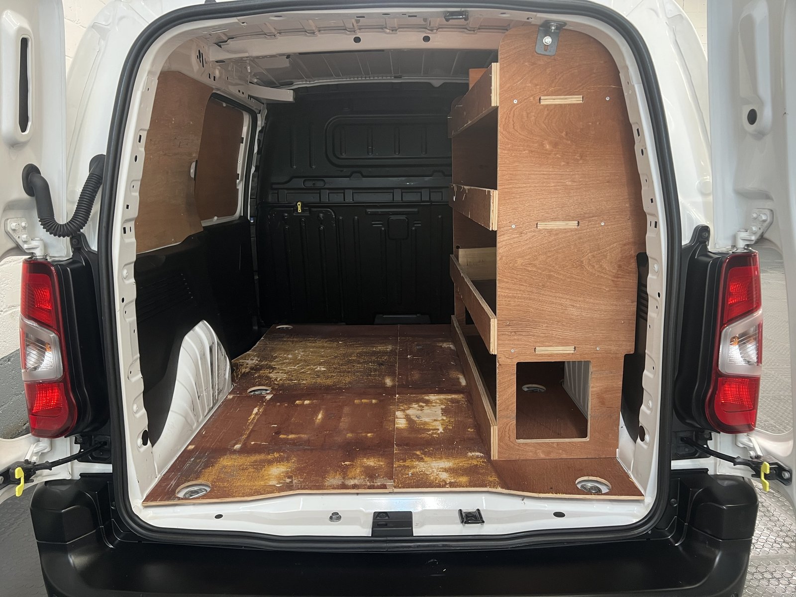 2021 Peugeot Partner Panel Van — photo 22 of 22