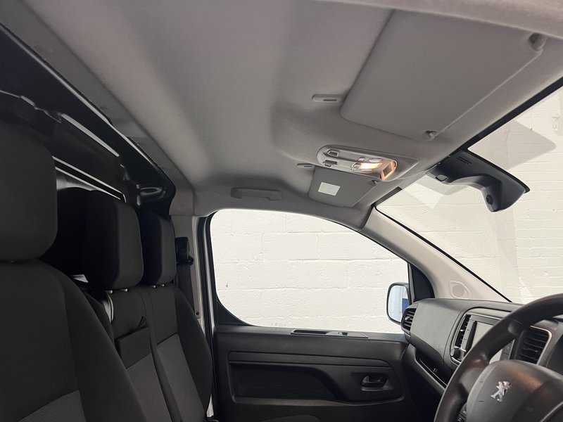 2023 Peugeot Expert Panel Van — photo 2 of 15
