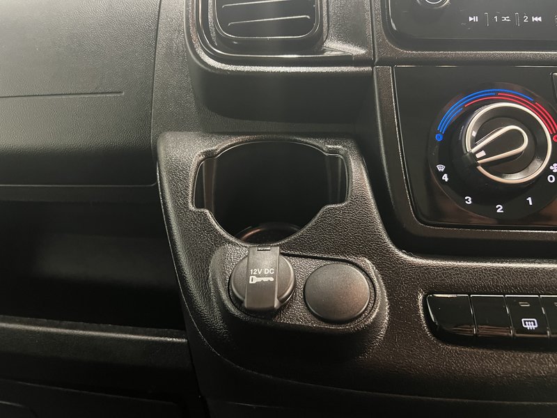 2025 Citroen Relay High Roof Panel Van — photo 2 of 11