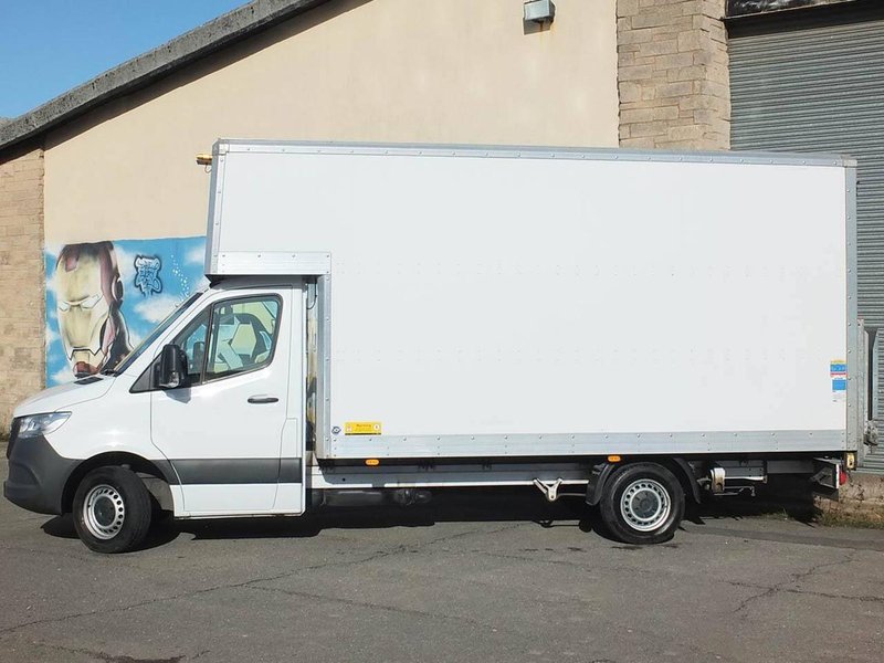 2023 Mercedes-Benz Sprinter Luton Box Van
