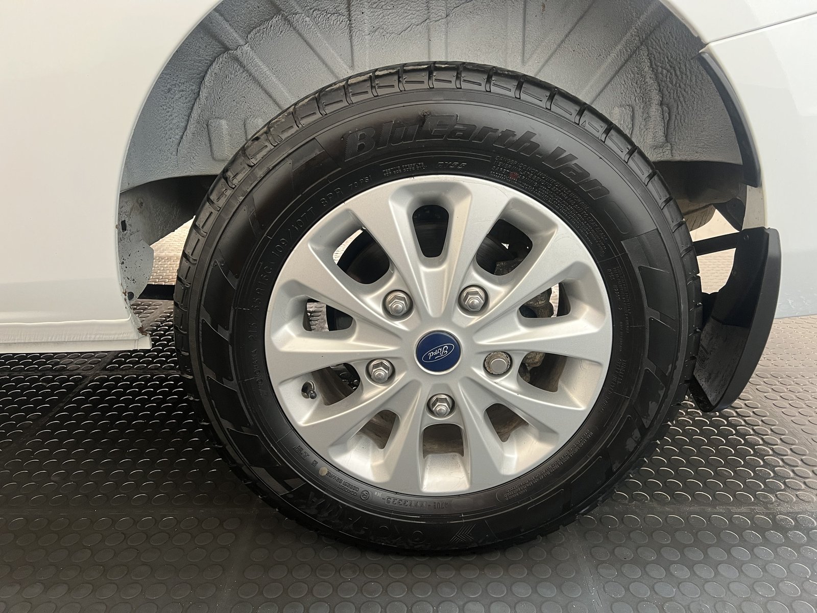 2023 Ford Transit Custom Panel Van — photo 29 of 29