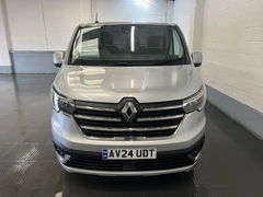 2024 Renault Trafic Panel Van — front view