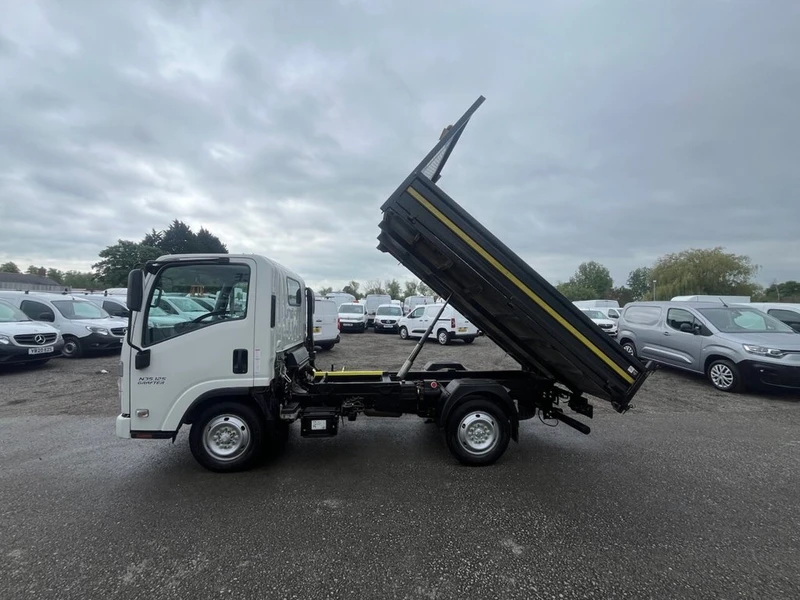 2023 Isuzu Grafter Tipper Van