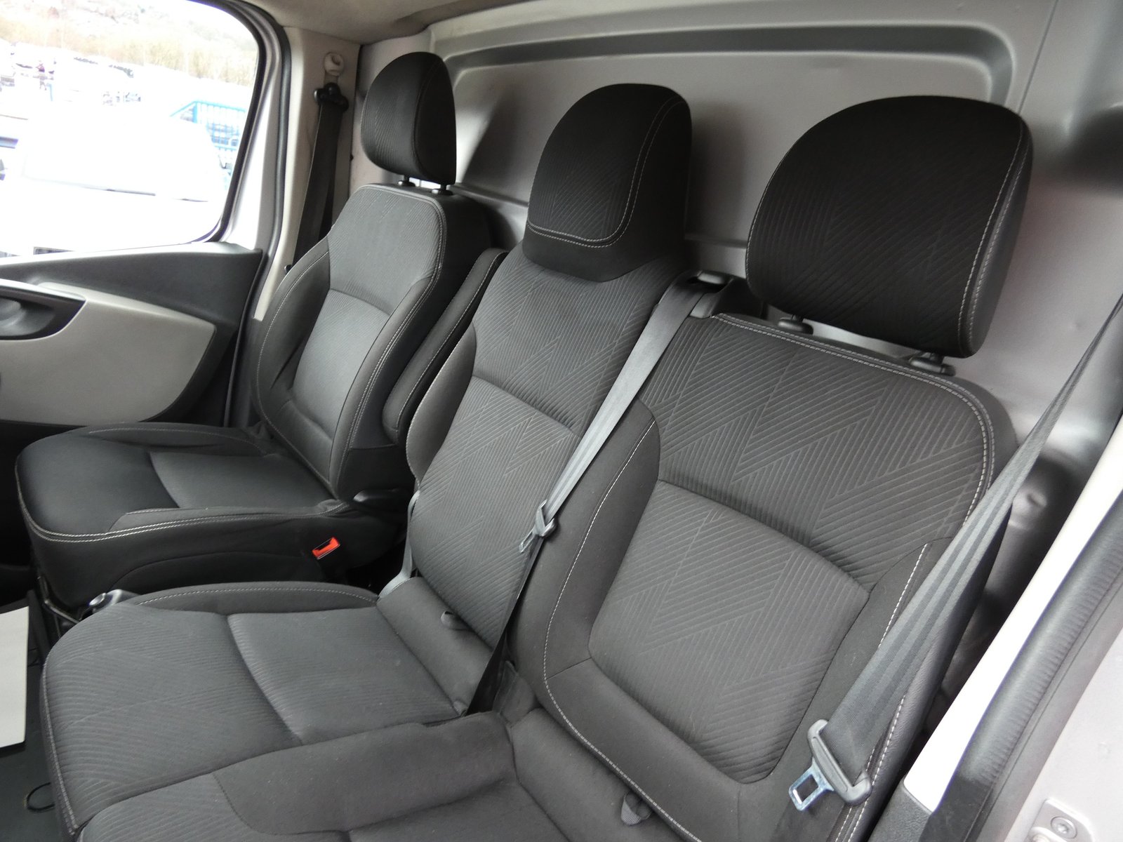 2019 Renault Trafic Panel Van — photo 13 of 13