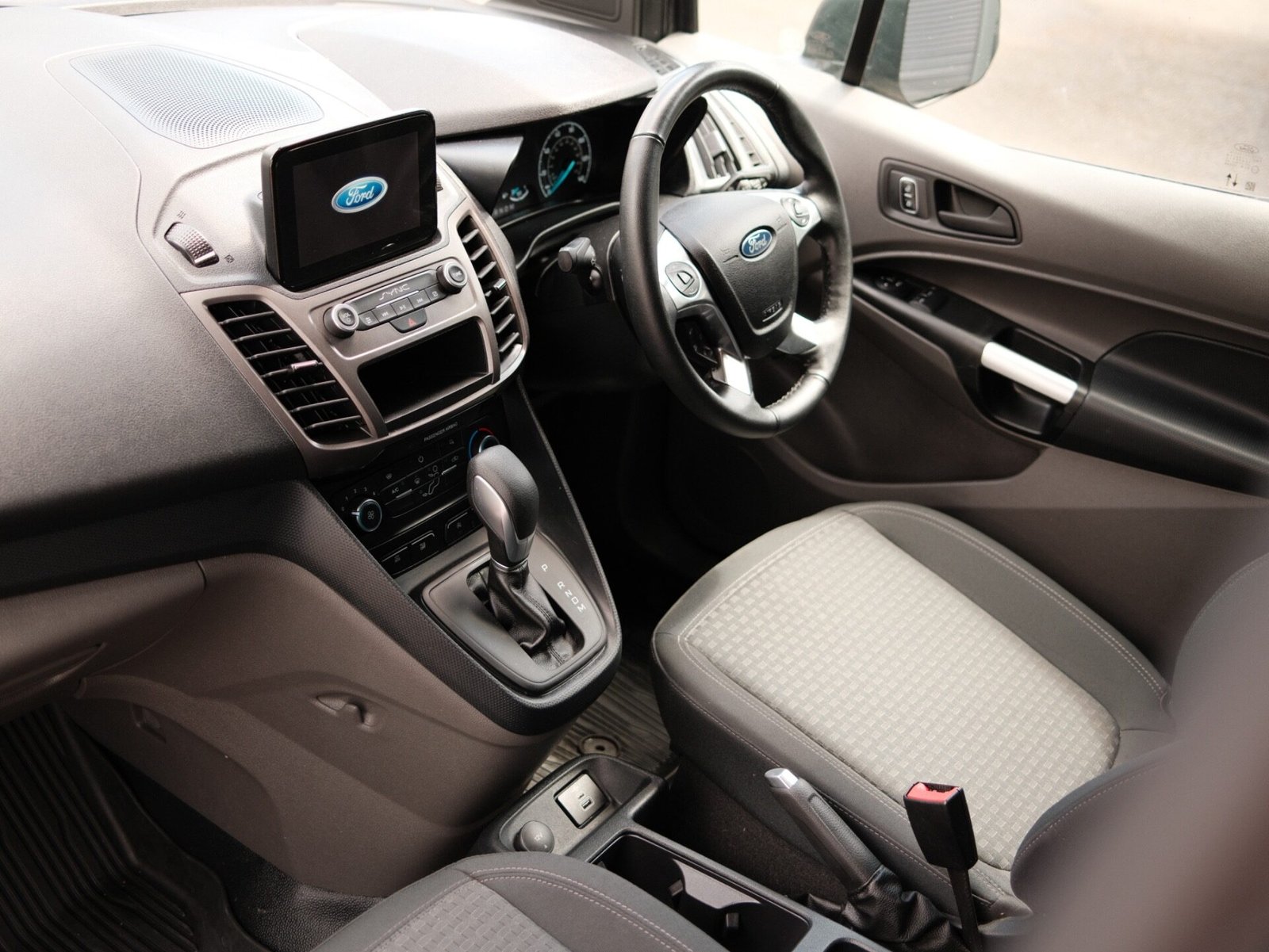 2024 Ford Transit Connect Panel Van — photo 1 of 3