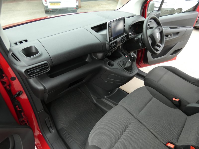 2021 Citroen Berlingo Panel Van — photo 3 of 5