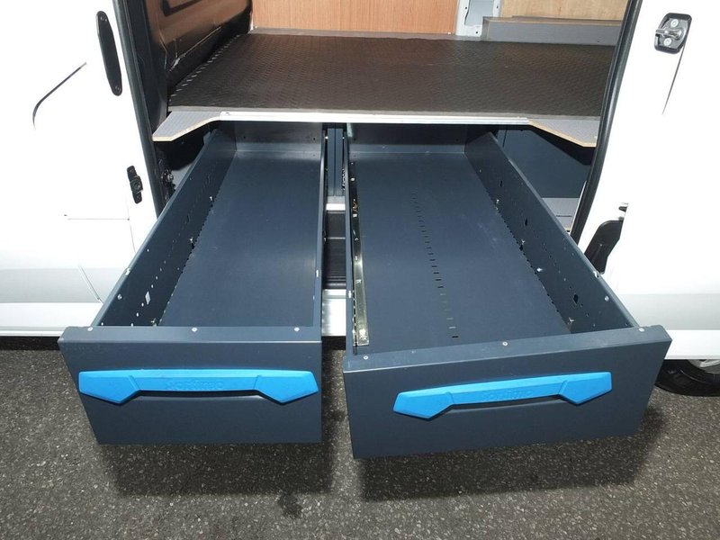 2024 Ford Transit Custom Panel Van — photo 3 of 8