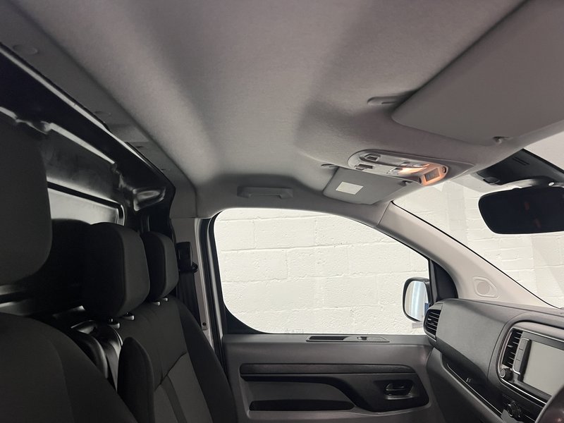 2022 Vauxhall Vivaro Panel Van — photo 3 of 19