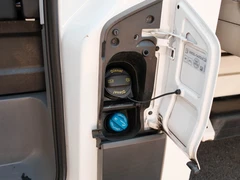 2023 Volkswagen Crafter CurtainSider Van — detail