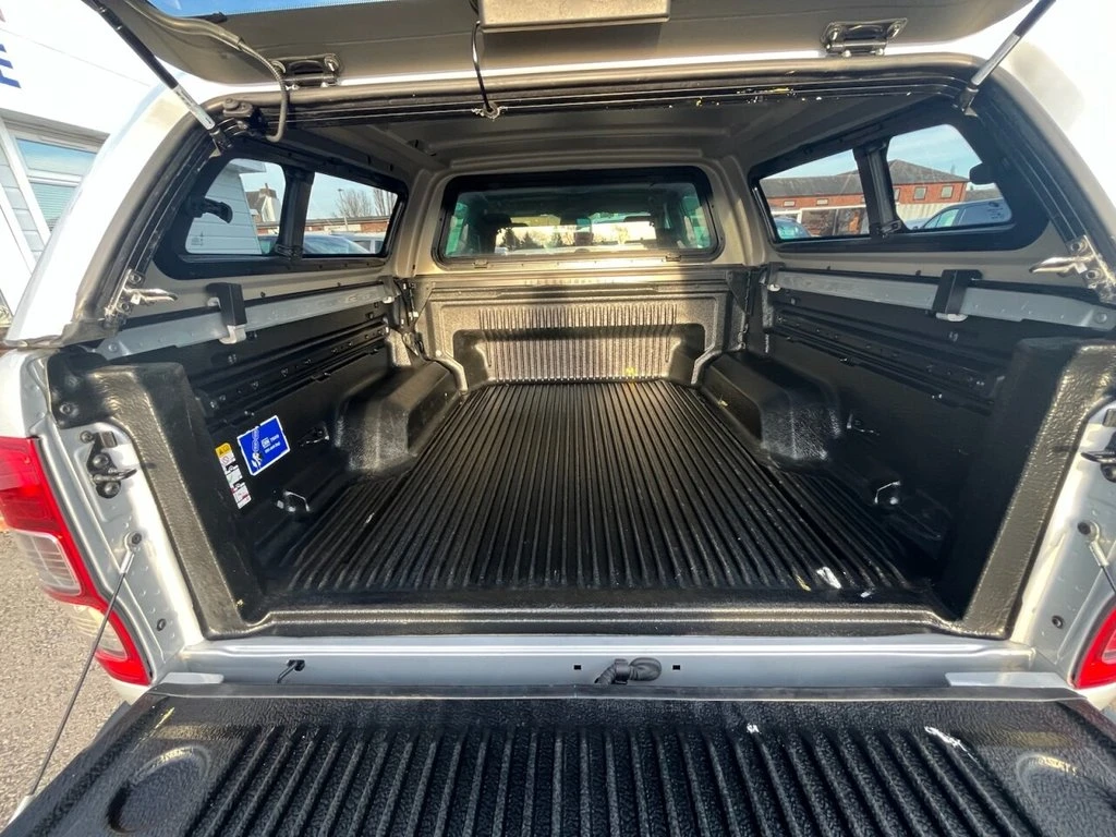 2021 Ford Ranger Double Cab PickUp Van — rear view