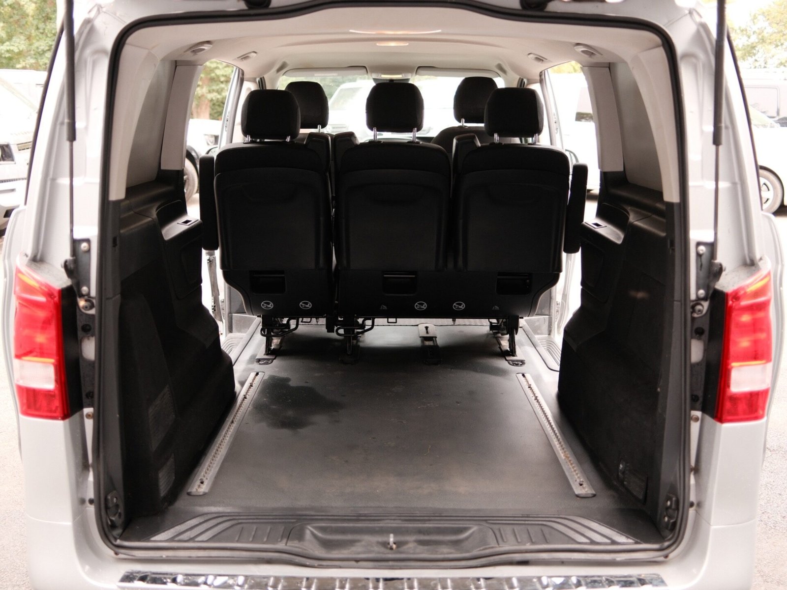 2017 Mercedes-Benz Vito Panel Van — photo 1 of 1