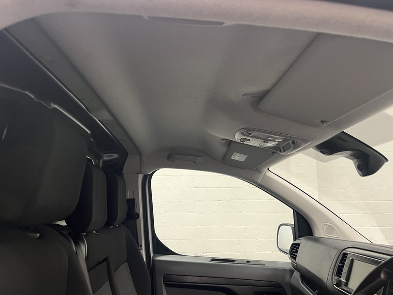 2022 Vauxhall Vivaro Panel Van — photo 3 of 16