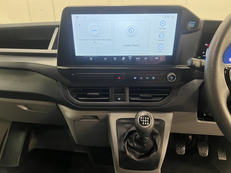 2024 Ford Transit Custom Panel Van — photo 3 of 20