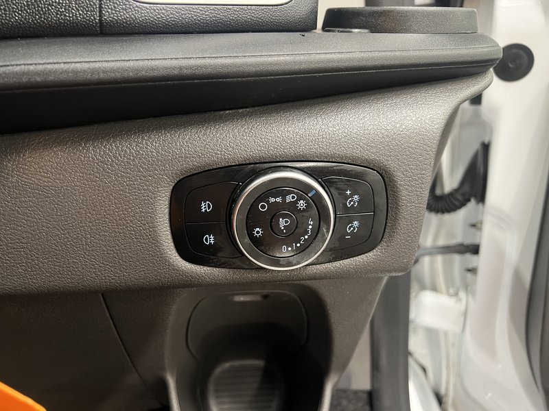 2023 Ford Transit Custom Panel Van — photo 2 of 25