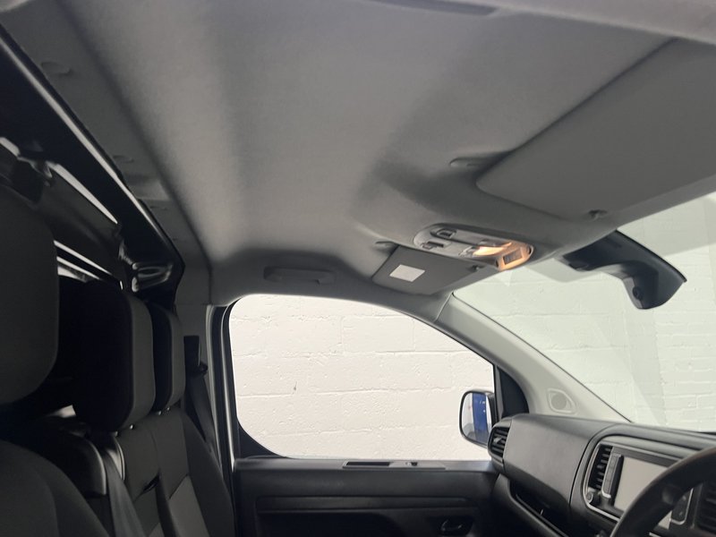 2023 Citroen Dispatch Panel Van — photo 3 of 5