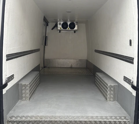 2023 Man Tge Refrigerated/Fridge Van — cab interior