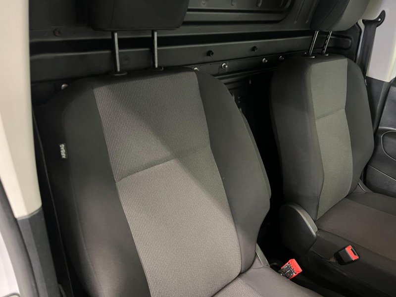 2023 Toyota Proace City Panel Van — photo 2 of 16