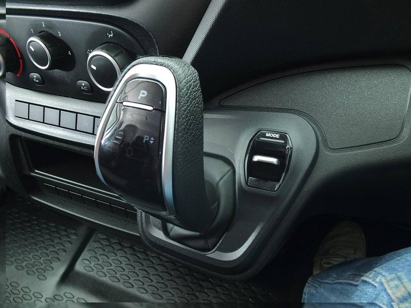 2024 Iveco Daily Panel Van — photo 2 of 16