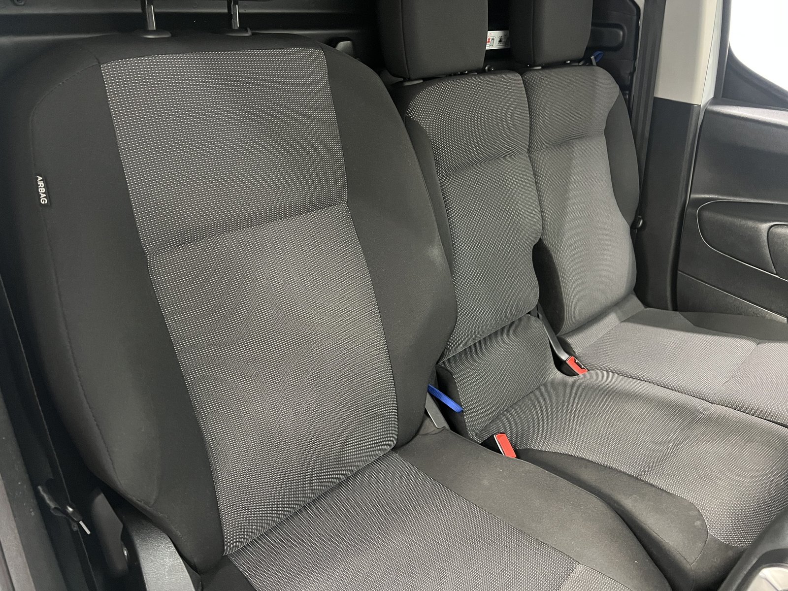 2023 Toyota Proace City Panel Van — photo 1 of 22