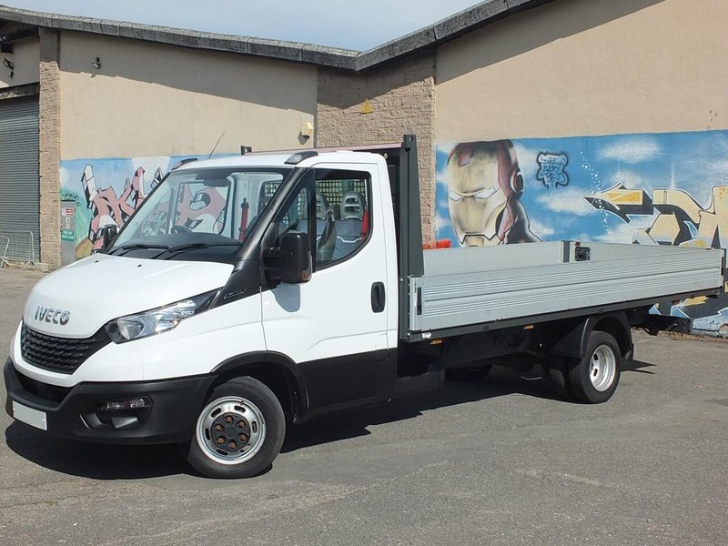 2022 Iveco Daily Dropside Van — front three-quarter view