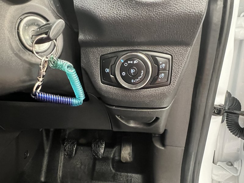 2022 Ford Transit Courier Panel Van — photo 3 of 12
