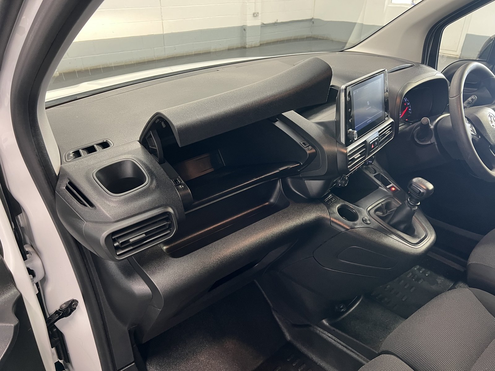 2023 Vauxhall Combo Panel Van — photo 18 of 18