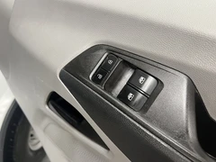 2024 Maxus Deliver 9 Luton Box Van — detail