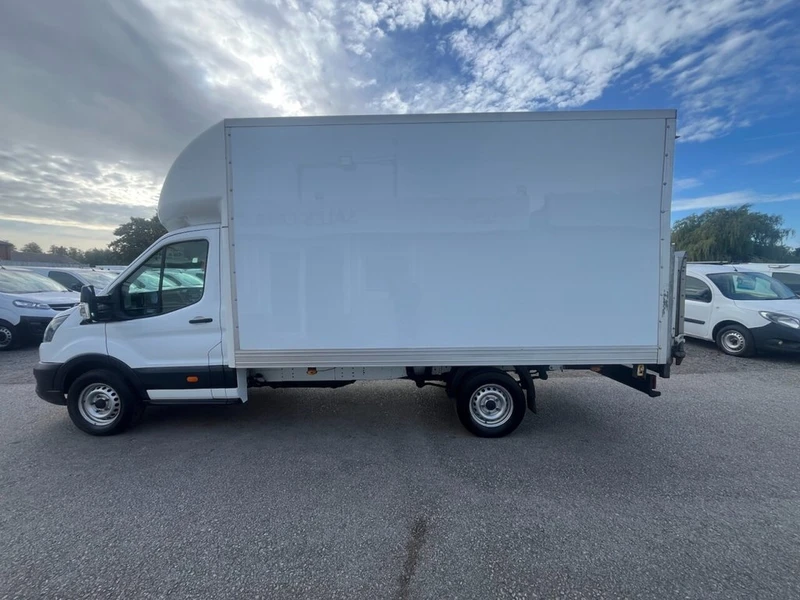 2022 Ford Transit Luton Box Van