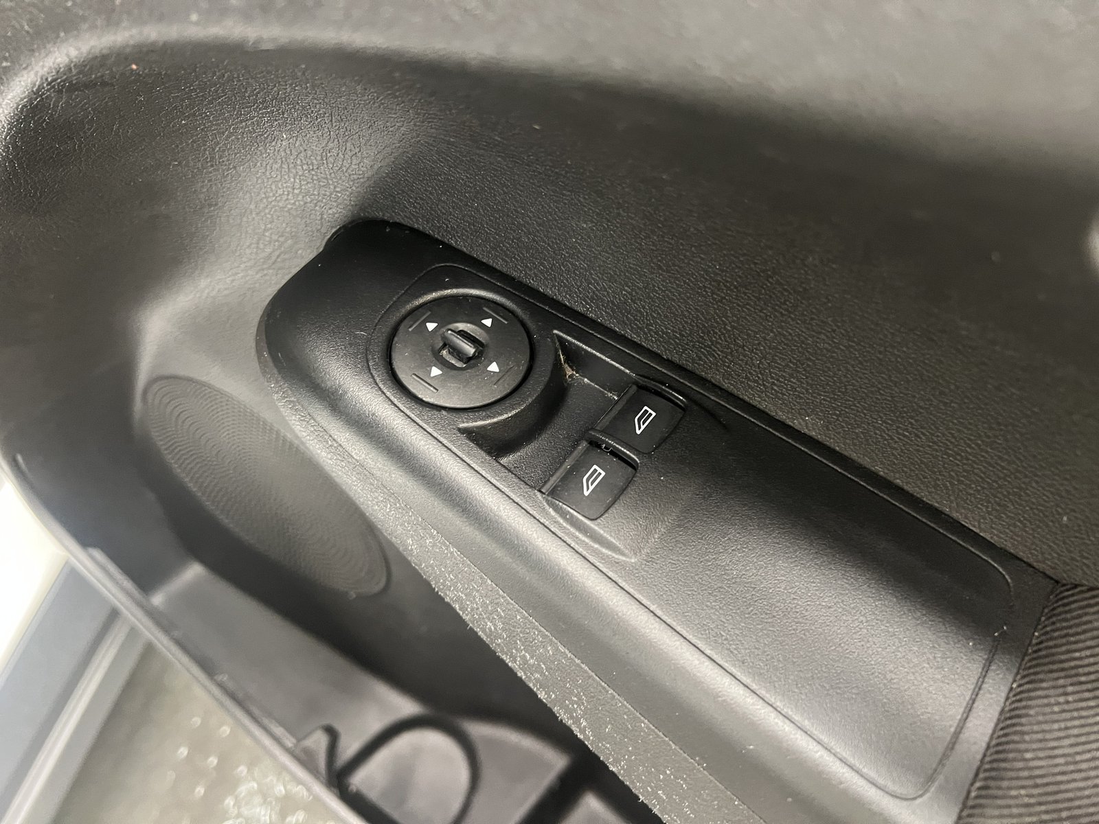 2022 Ford Transit Courier Panel Van — photo 2 of 15