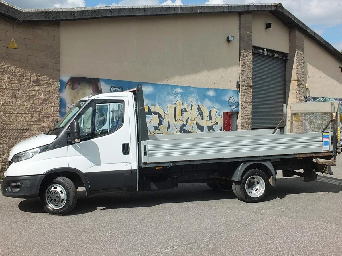 2022 Iveco Daily Dropside Van — side view