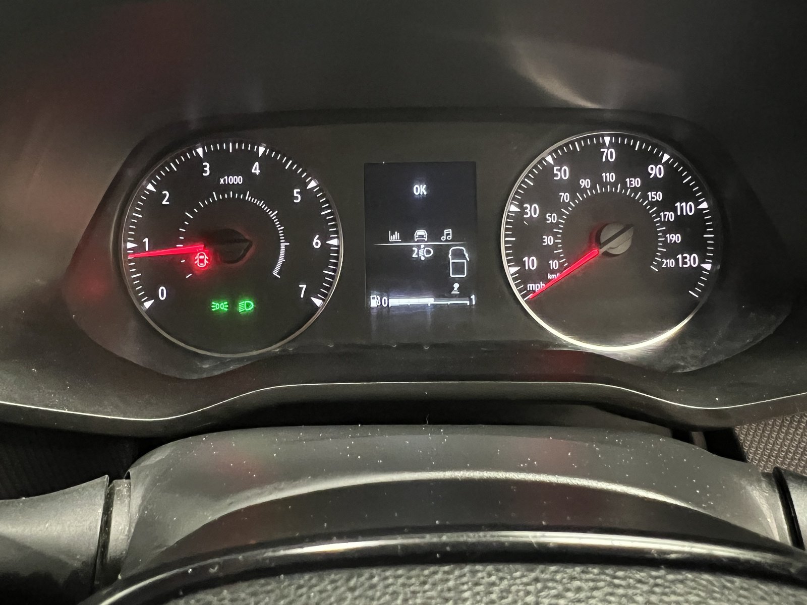 2023 Renault Trafic Panel Van — photo 2 of 4