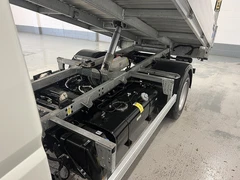 2023 Fuso Canter Tipper Van — detail