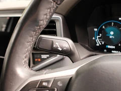 2024 Volkswagen Amarok PickUp Van — cab interior