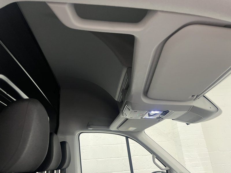 2025 Volkswagen Crafter High Roof Panel Van — photo 2 of 25