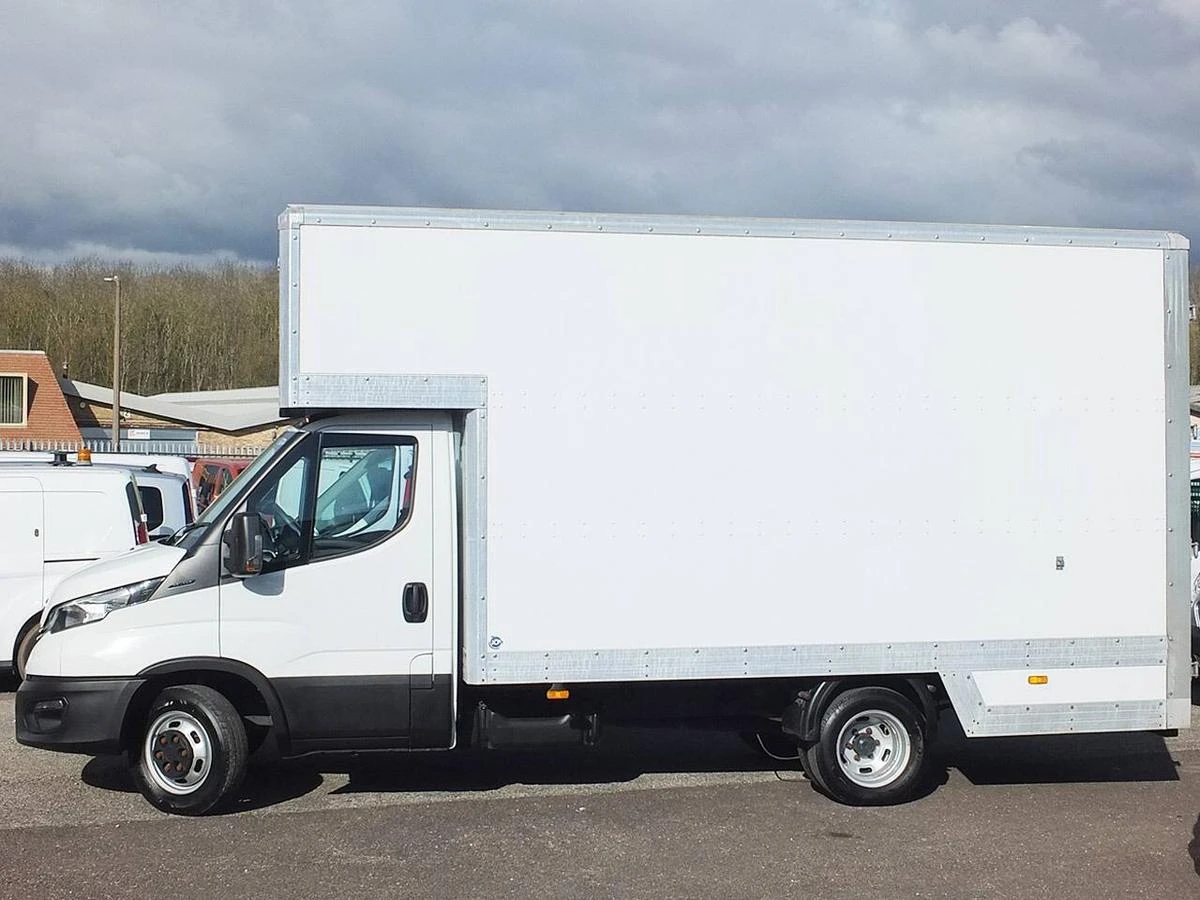 2021 Iveco Daily Luton Box Van — side view