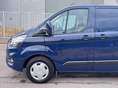 2020 Ford Transit Custom Panel Van — photo 20 of 113