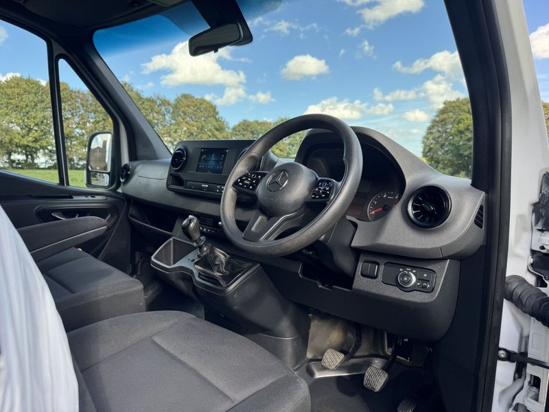 2022 Mercedes-Benz Sprinter CurtainSider Van — photo 3 of 8