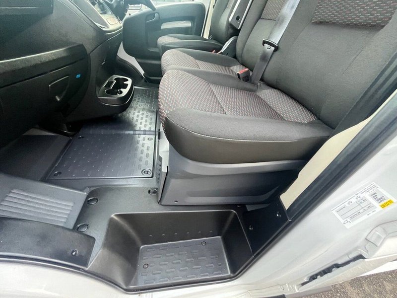 2023 Citroen Relay High Roof Panel Van — photo 3 of 15