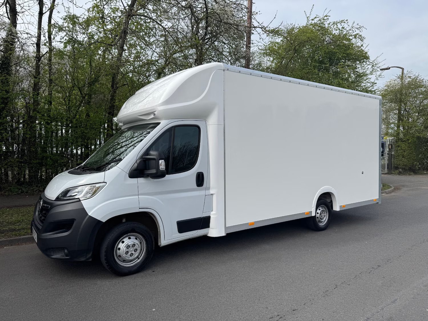 2023 Vauxhall Movano Luton Low Loader Van — photo 3 of 3